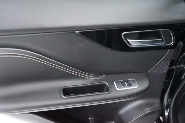 JAGUAR F-Pace 45