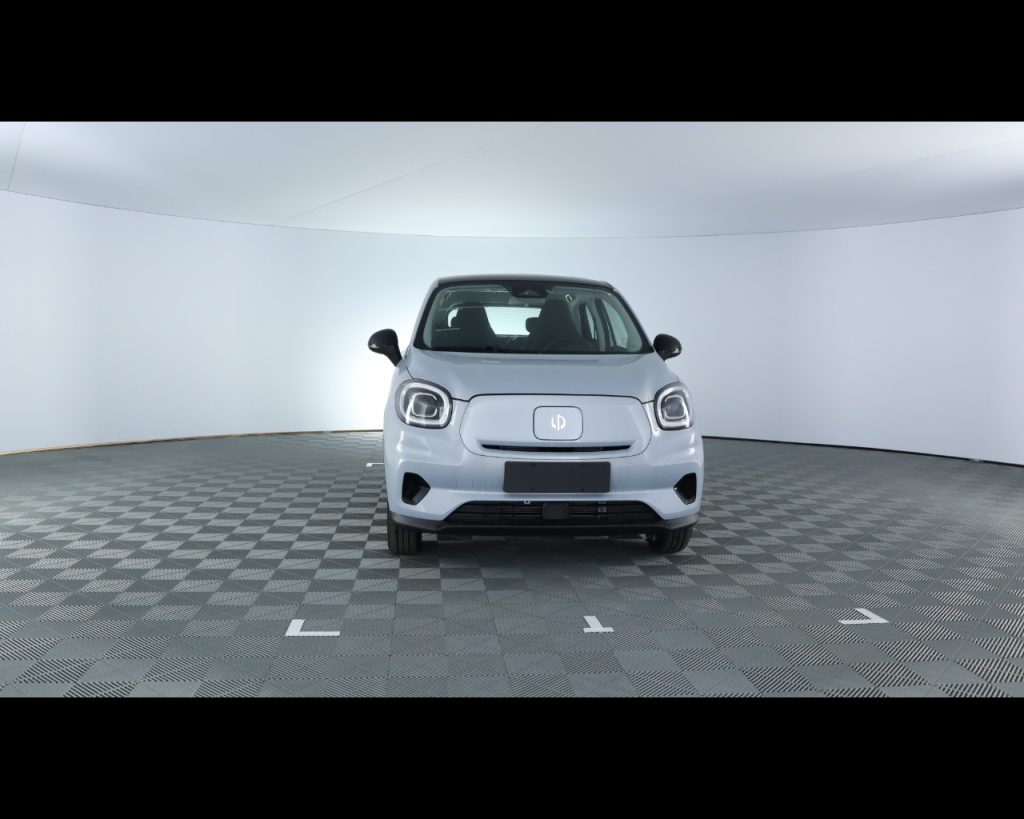 LEAPMOTOR T03 DESIGN - 4