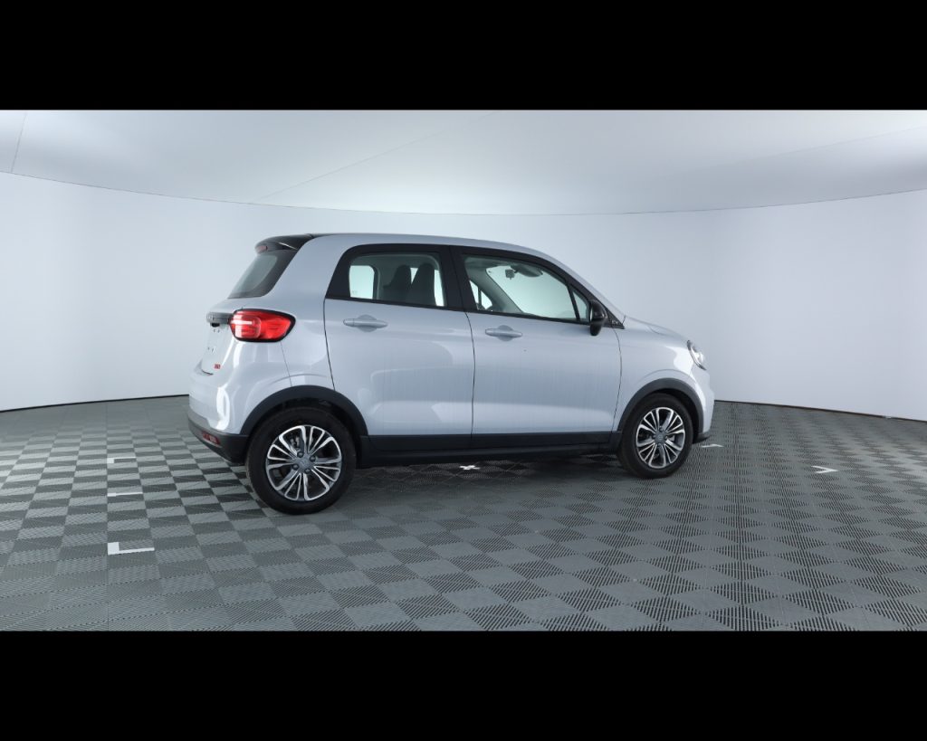 LEAPMOTOR T03 DESIGN - 9