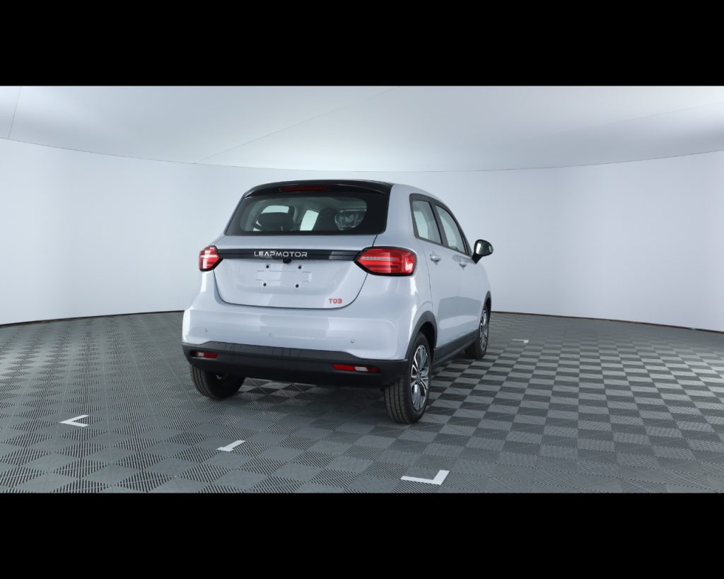 LEAPMOTOR T03 DESIGN - 11