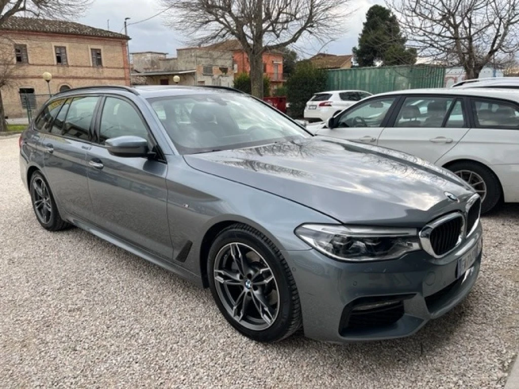 BMW 520 d aut. Touring Msport + GANCIO TRAINO - 2