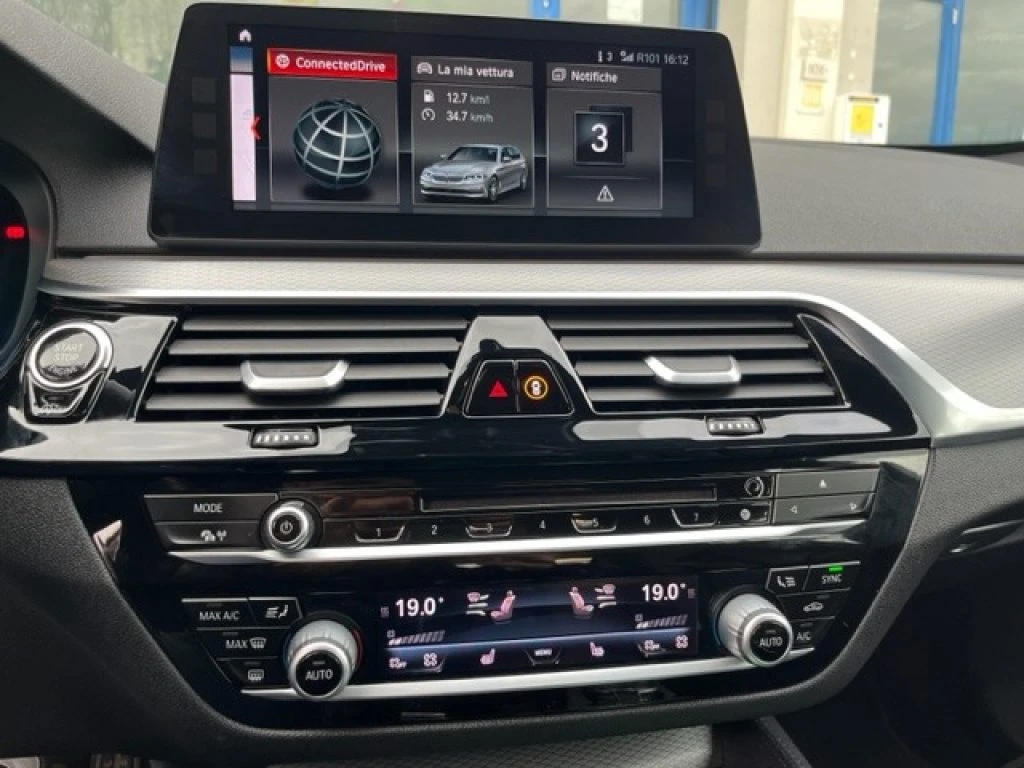 BMW 520 d aut. Touring Msport + GANCIO TRAINO - 15
