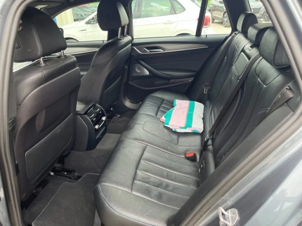 BMW 520 d aut. Touring Msport + GANCIO TRAINO - 16