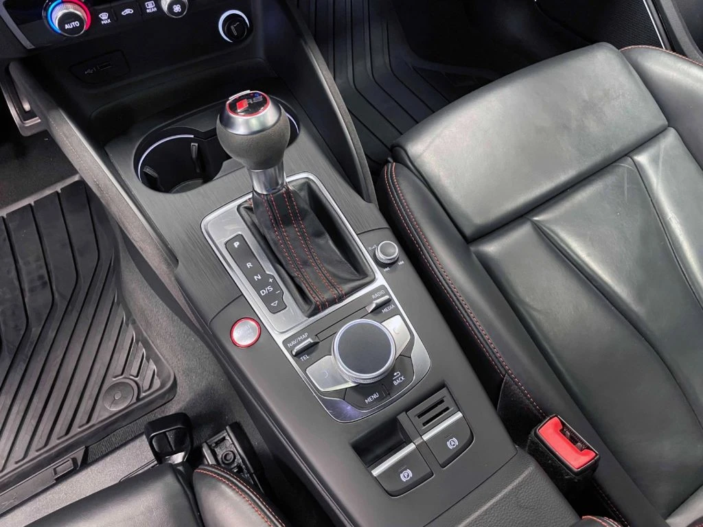 AUDI RS 3 SPORTBACK 2.5 TFSI QUATTRO S-TRONIC - 28