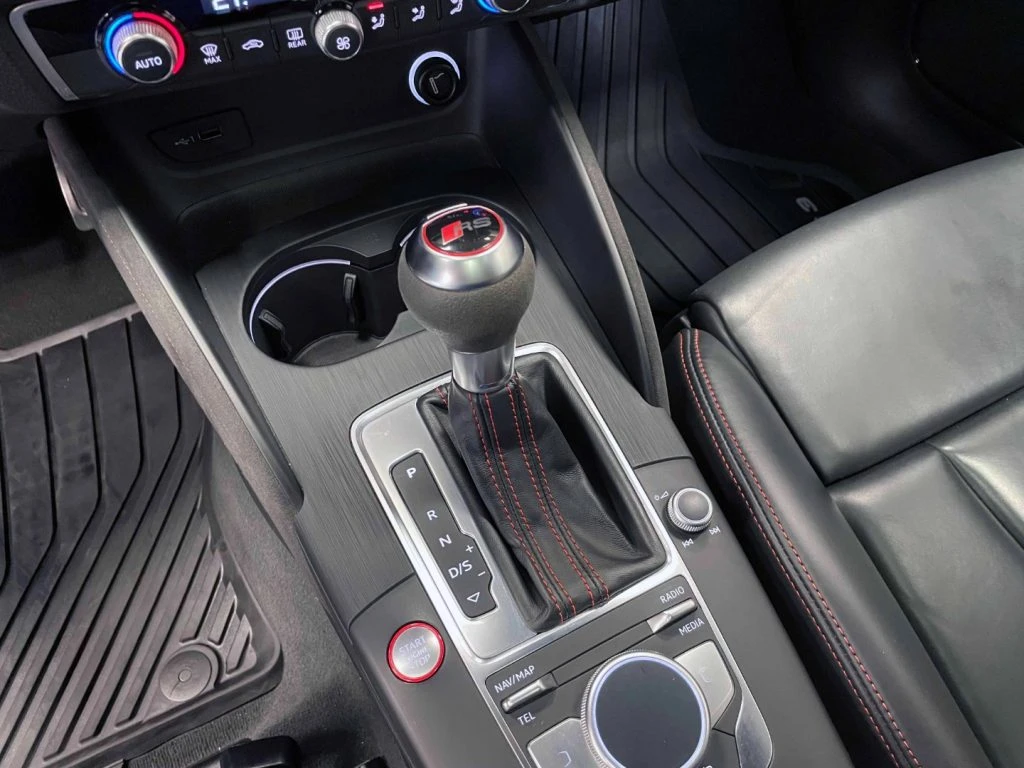 AUDI RS 3 SPORTBACK 2.5 TFSI QUATTRO S-TRONIC - 43