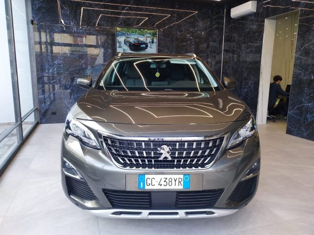 PEUGEOT 5008 Beige pastello
