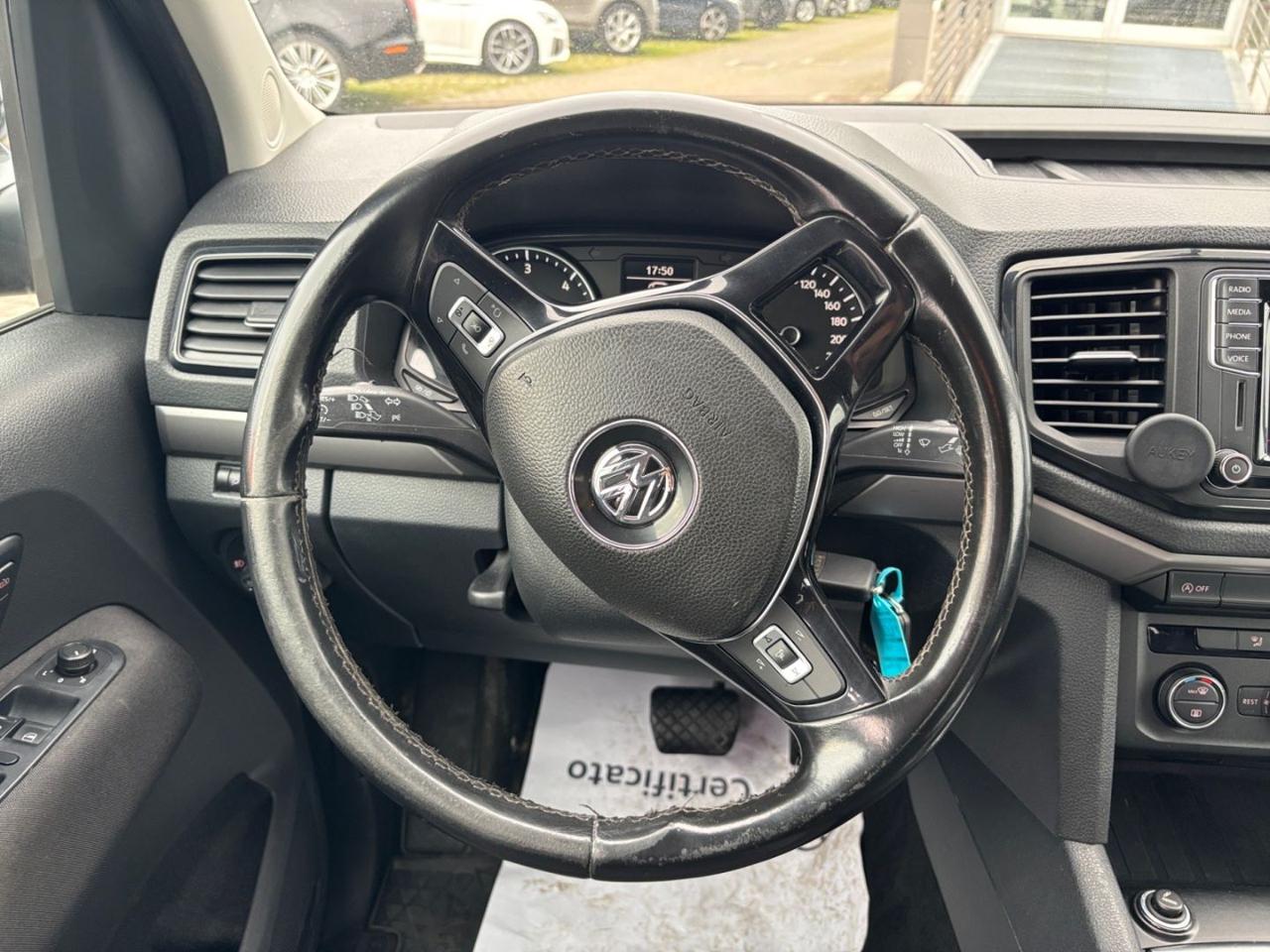 VOLKSWAGEN Amarok 3.0 V6 TDI 4MOTION BMT DC Comfortline - 8