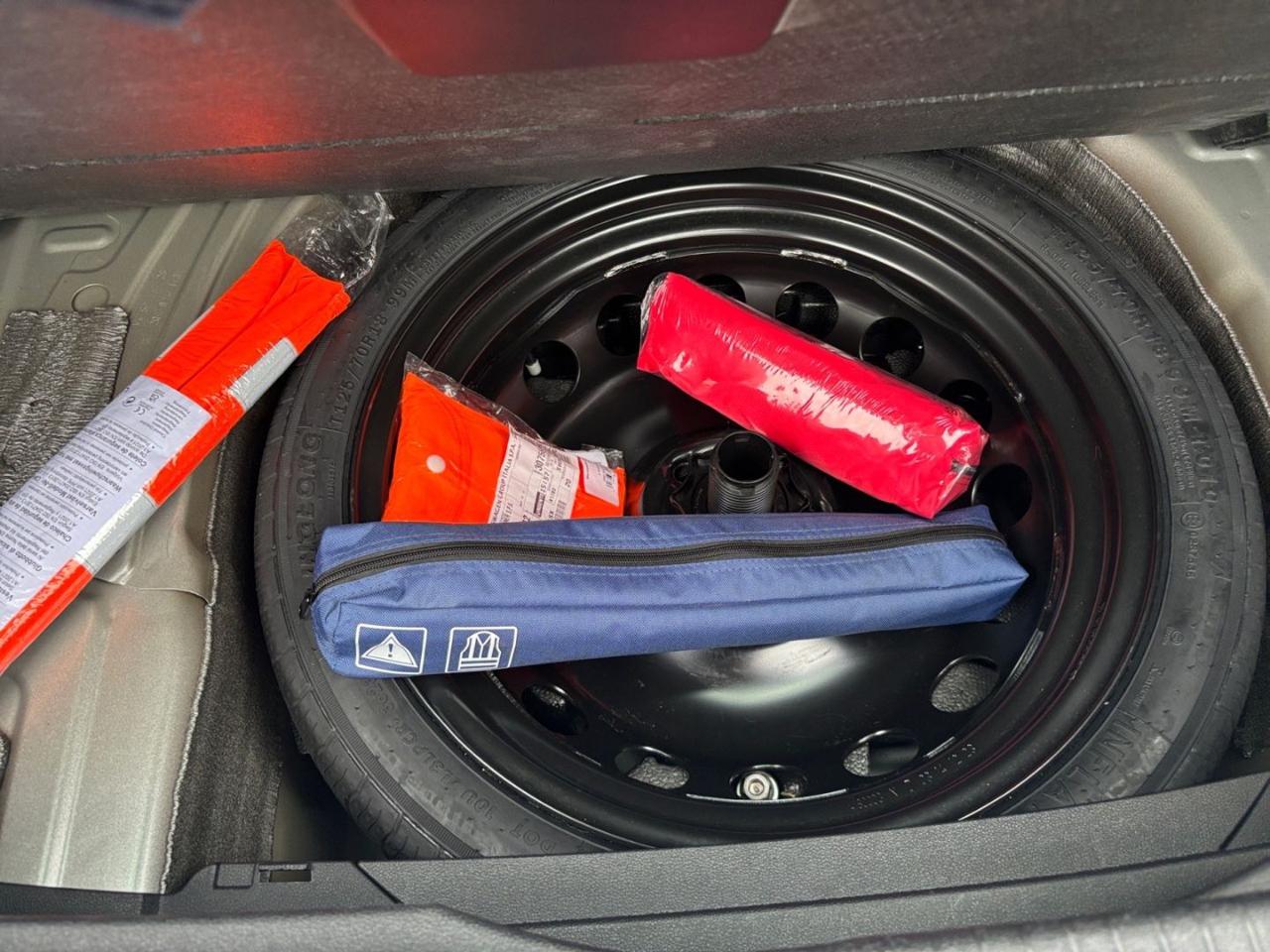 VOLKSWAGEN T-Cross 1.0 TSI Life - 10