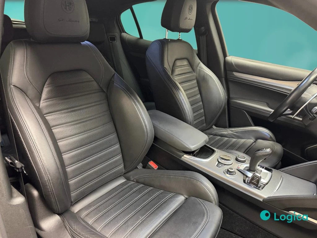 ALFA ROMEO Stelvio 2.2 t Veloce Q4 210cv auto - Grid Foto 16