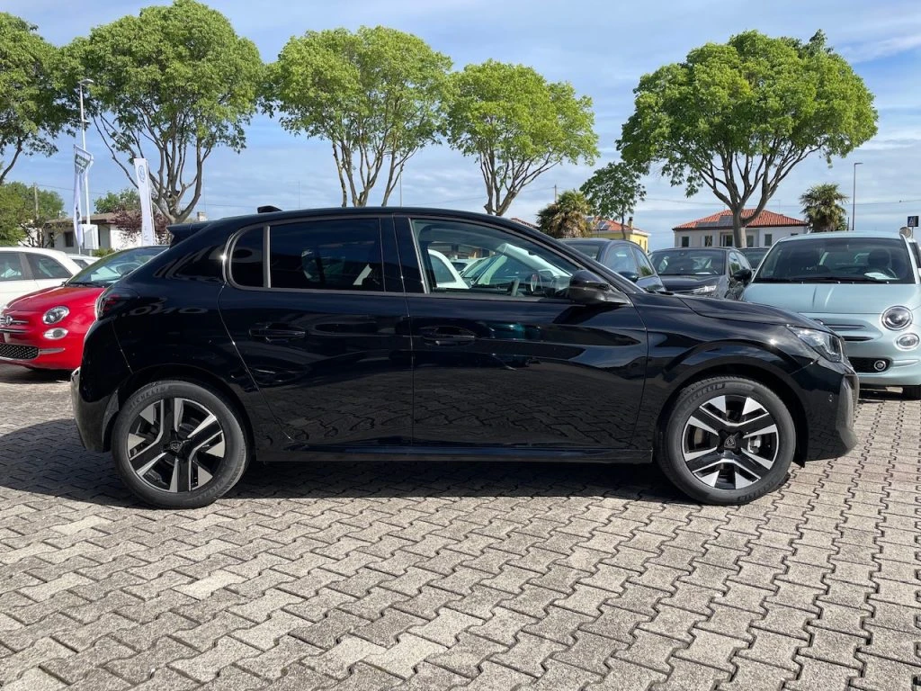 PEUGEOT 208 PureTech 75 S&S 5 porte Active #Neopatentati Ok - 4
