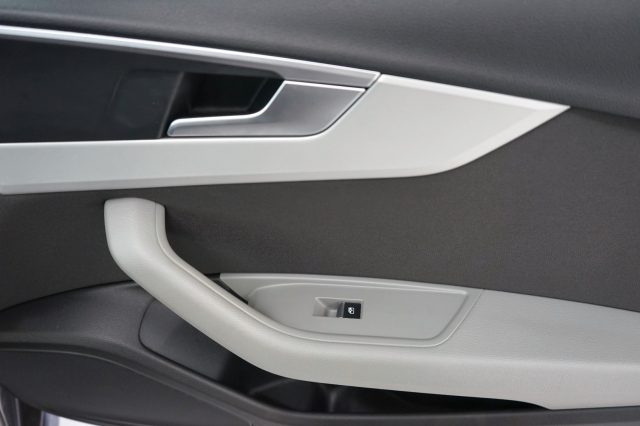 AUDI A4 36