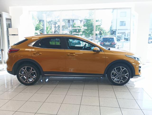 KIA XCeed Giallo Ocra perlato