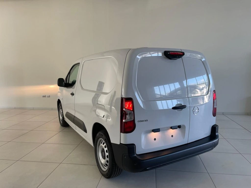 OPEL Combo cargo L1H1 1.5d 100cv S&S mt6 - Foto 3