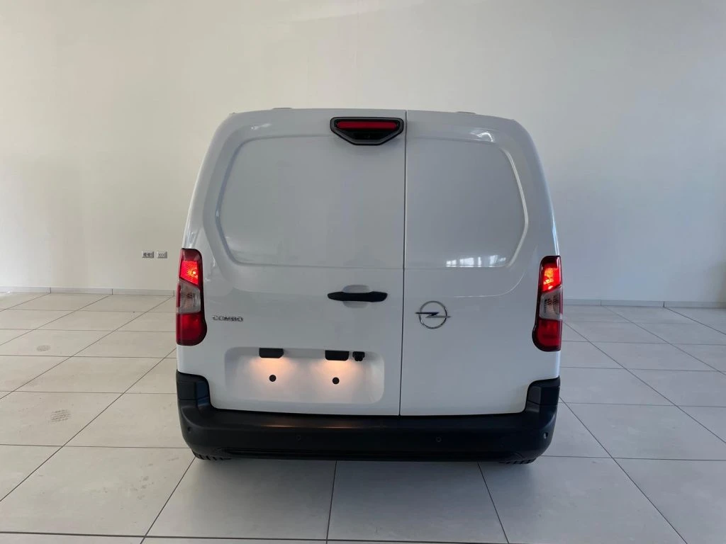 OPEL Combo cargo L1H1 1.5d 100cv S&S mt6 - Foto 4