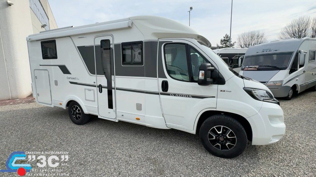 Camper semintegrale, Adria