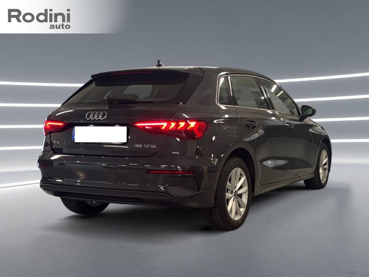 AUDI A3 SPB 35 TFSI S tronic - 4