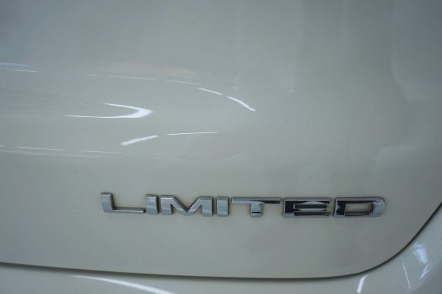 JEEP Compass 33
