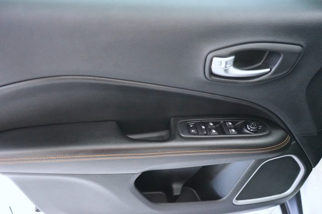 JEEP Compass 39