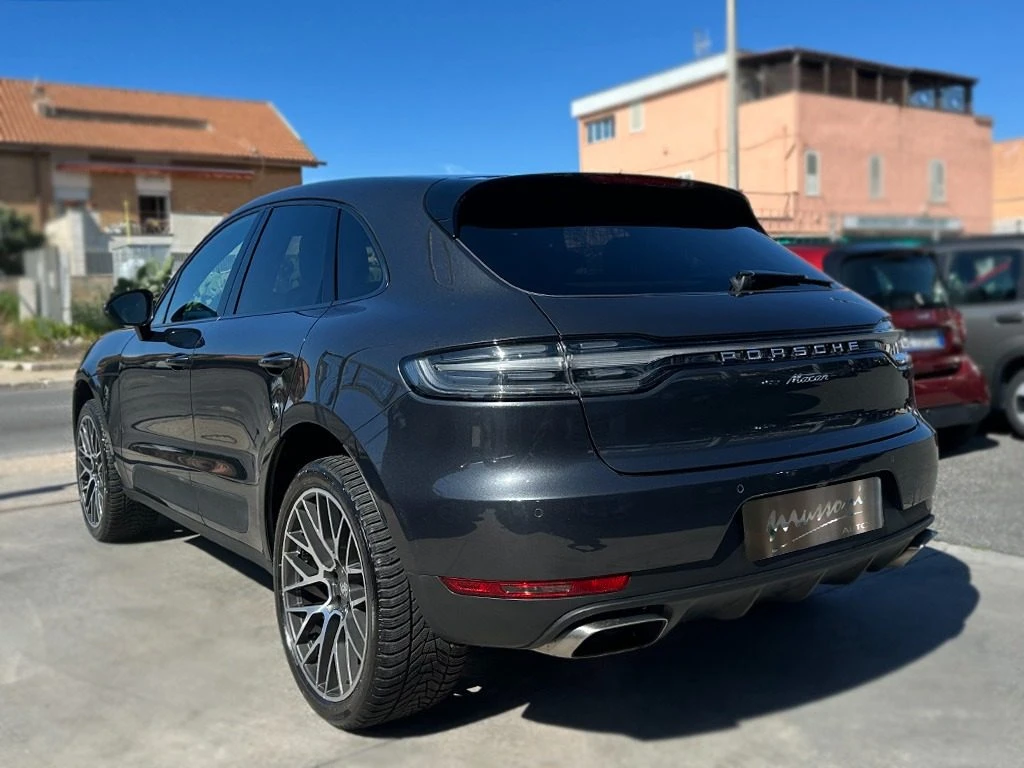 PORSCHE Macan 2.0 - 6