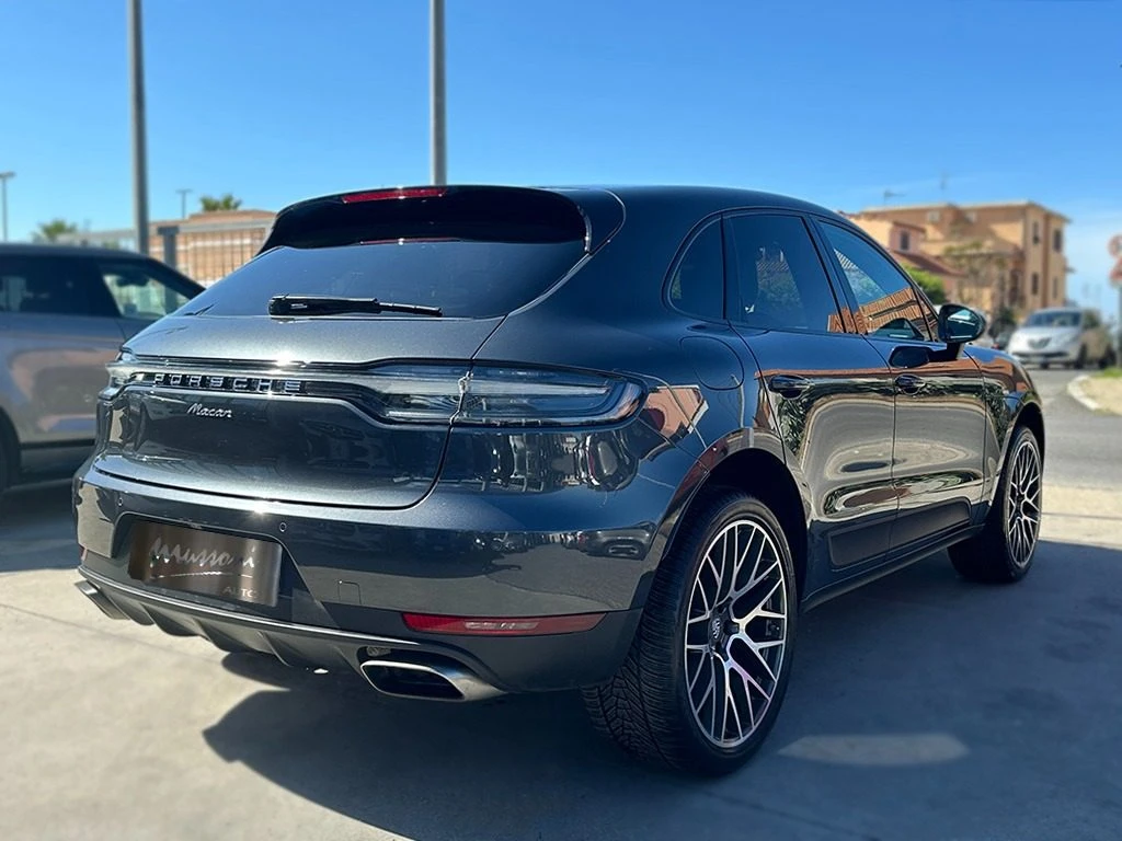PORSCHE Macan 2.0 - 8