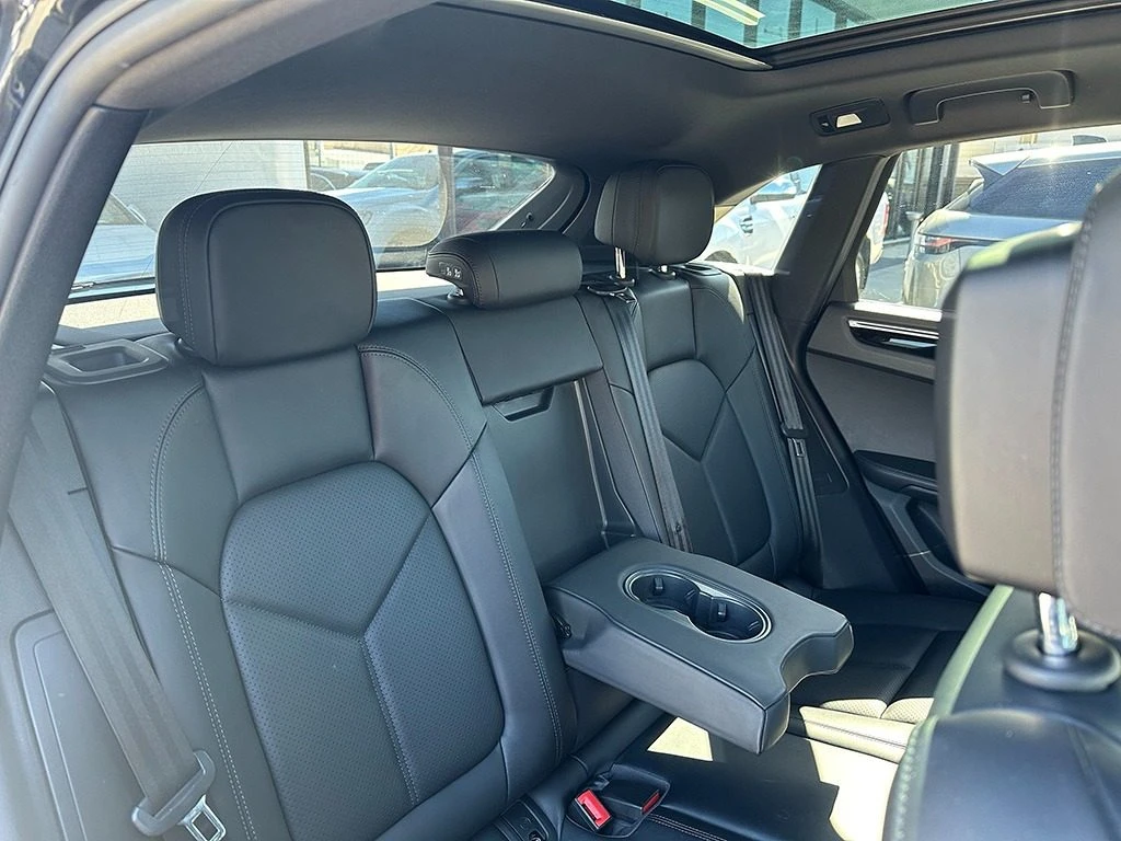 PORSCHE Macan 2.0 - 18