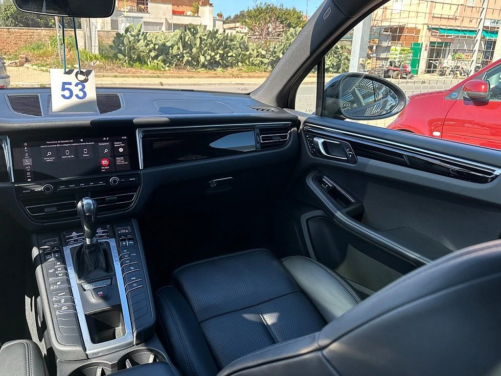 PORSCHE Macan 2.0 - 21