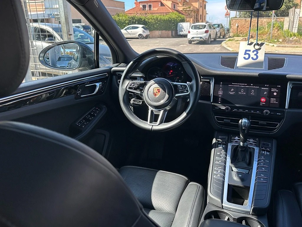 PORSCHE Macan 2.0 - 19