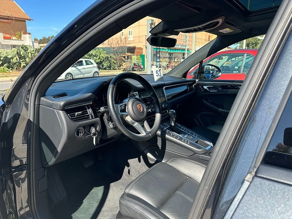 PORSCHE Macan 2.0 - 10
