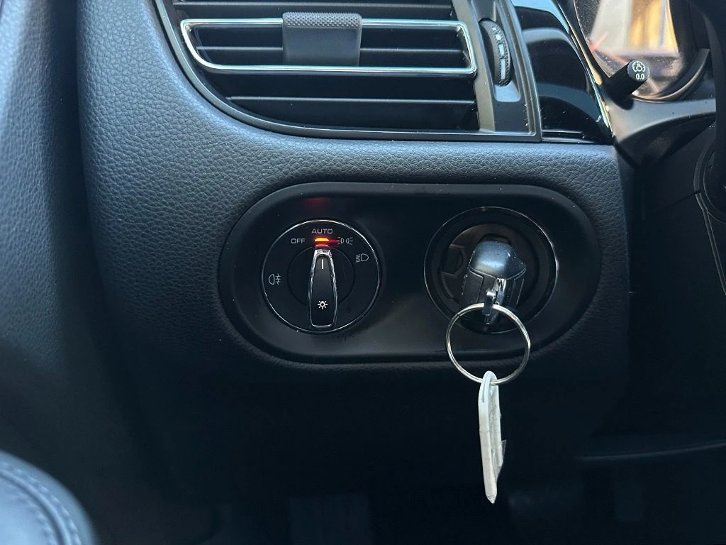 PORSCHE Macan 2.0 - 30