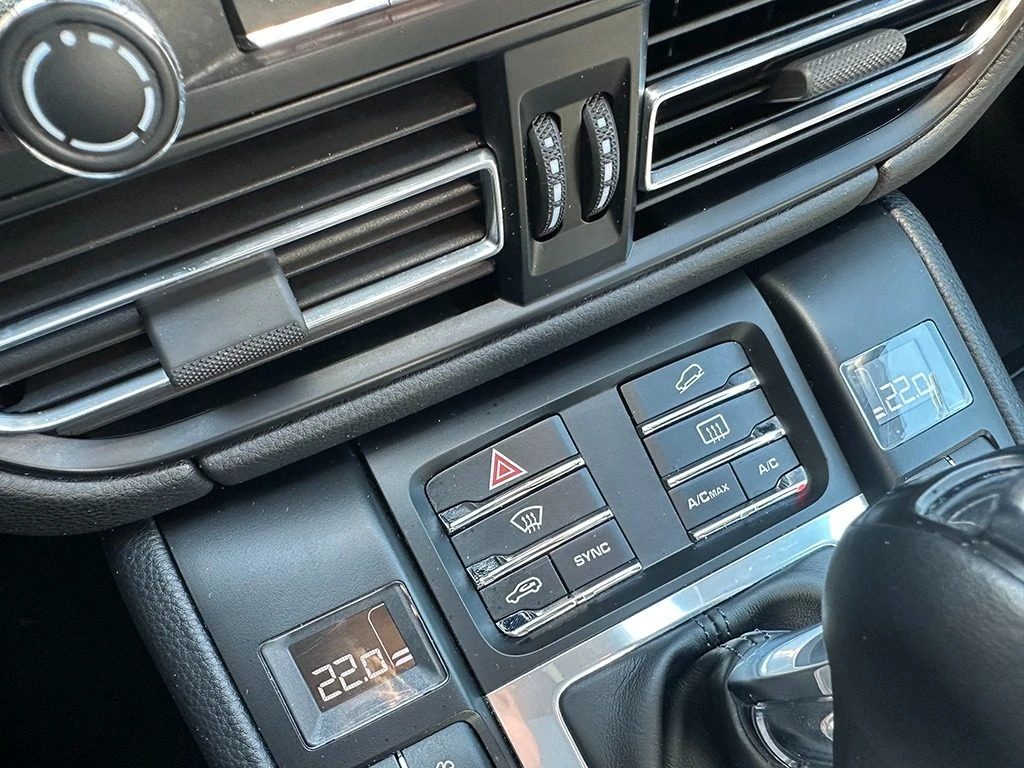 PORSCHE Macan 2.0 - 41