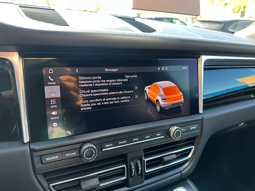 PORSCHE Macan 2.0 - 38