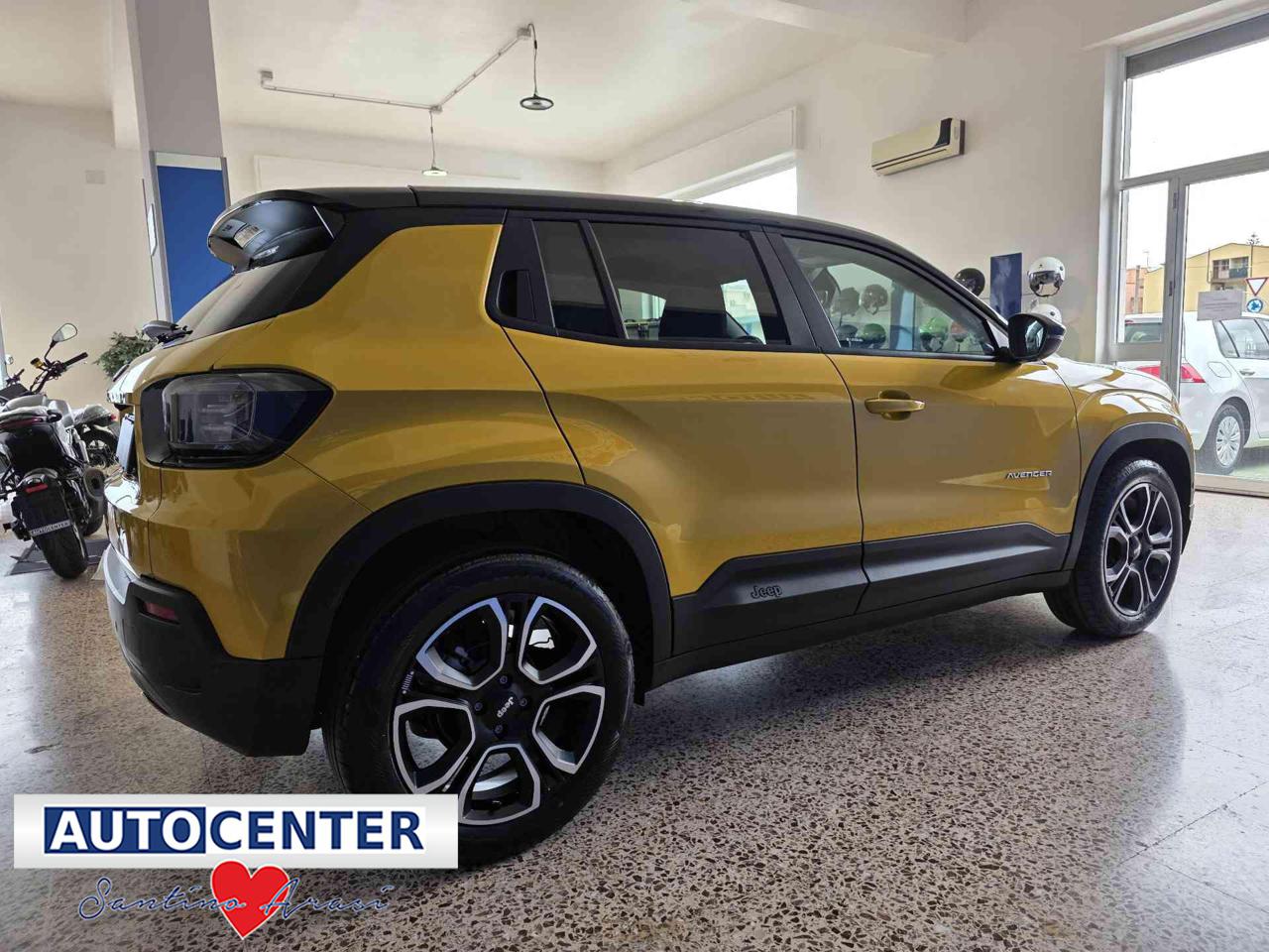 JEEP Avenger 1.2 Turbo Summit - 4