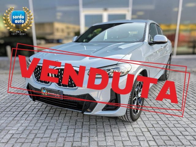 BMW X4 Grigio pastello