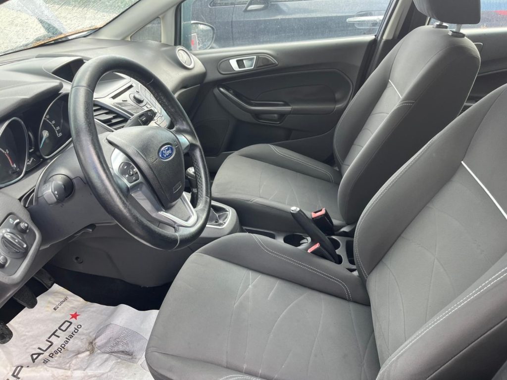 FORD Fiesta 1.5 TDCi 75CV 5 porte - 7