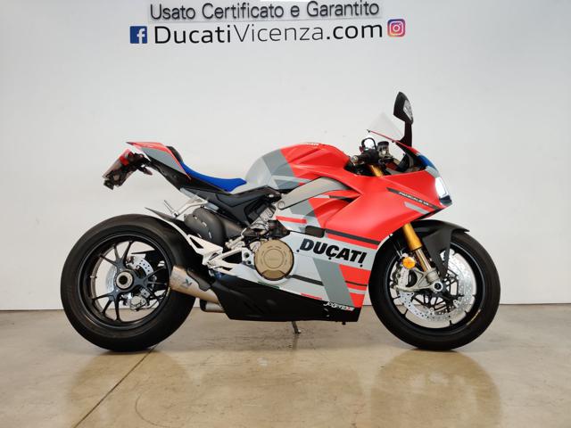DUCATI Panigale V4 Orange pastello