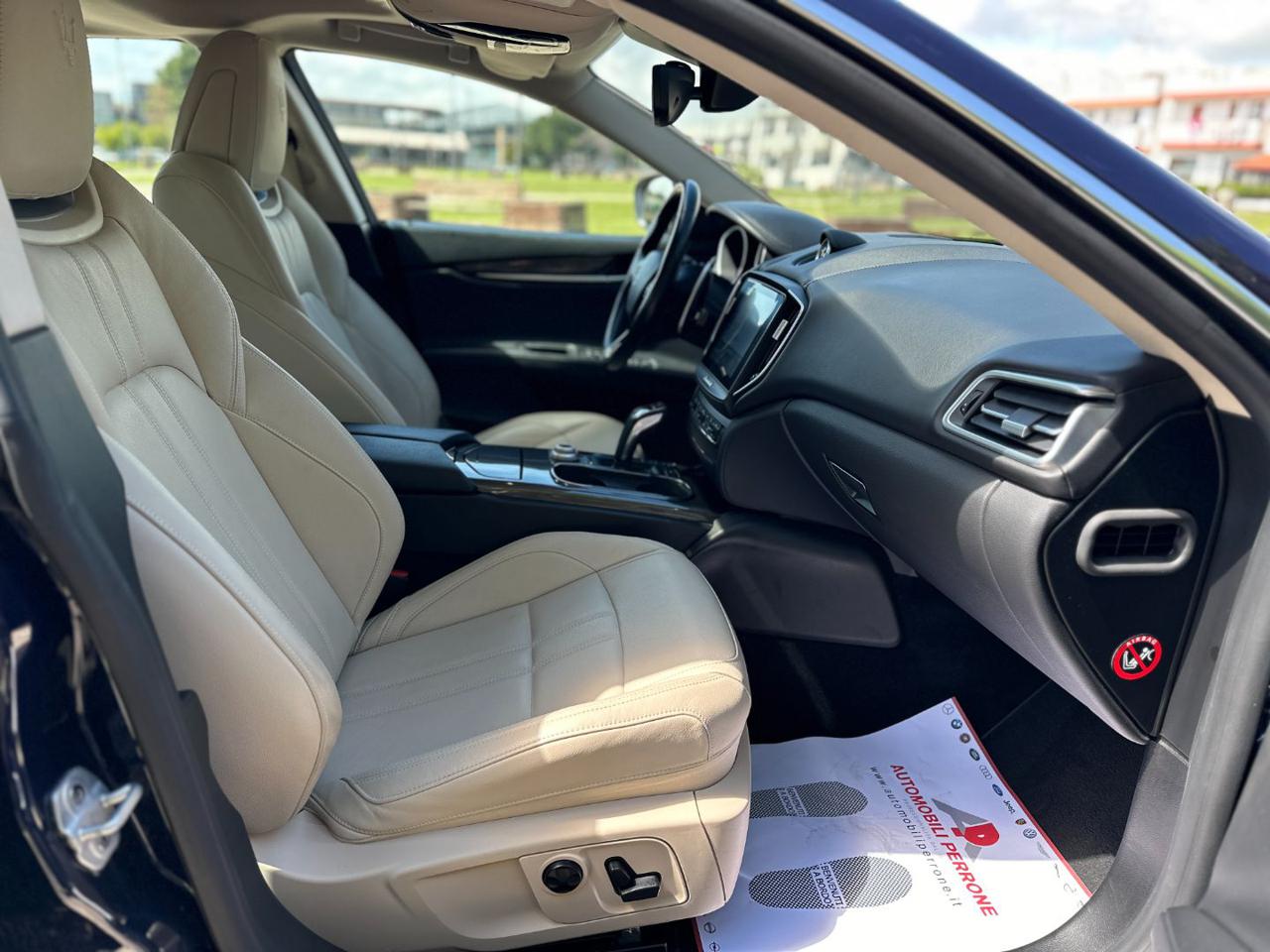 MASERATI Ghibli V6 Diesel 250cv GranSport (Tetto/APP/Navi/Led) - 53