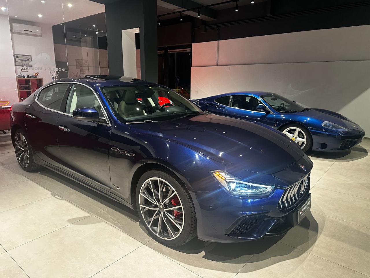 MASERATI Ghibli V6 Diesel 250cv GranSport (Tetto/APP/Navi/Led) - 32