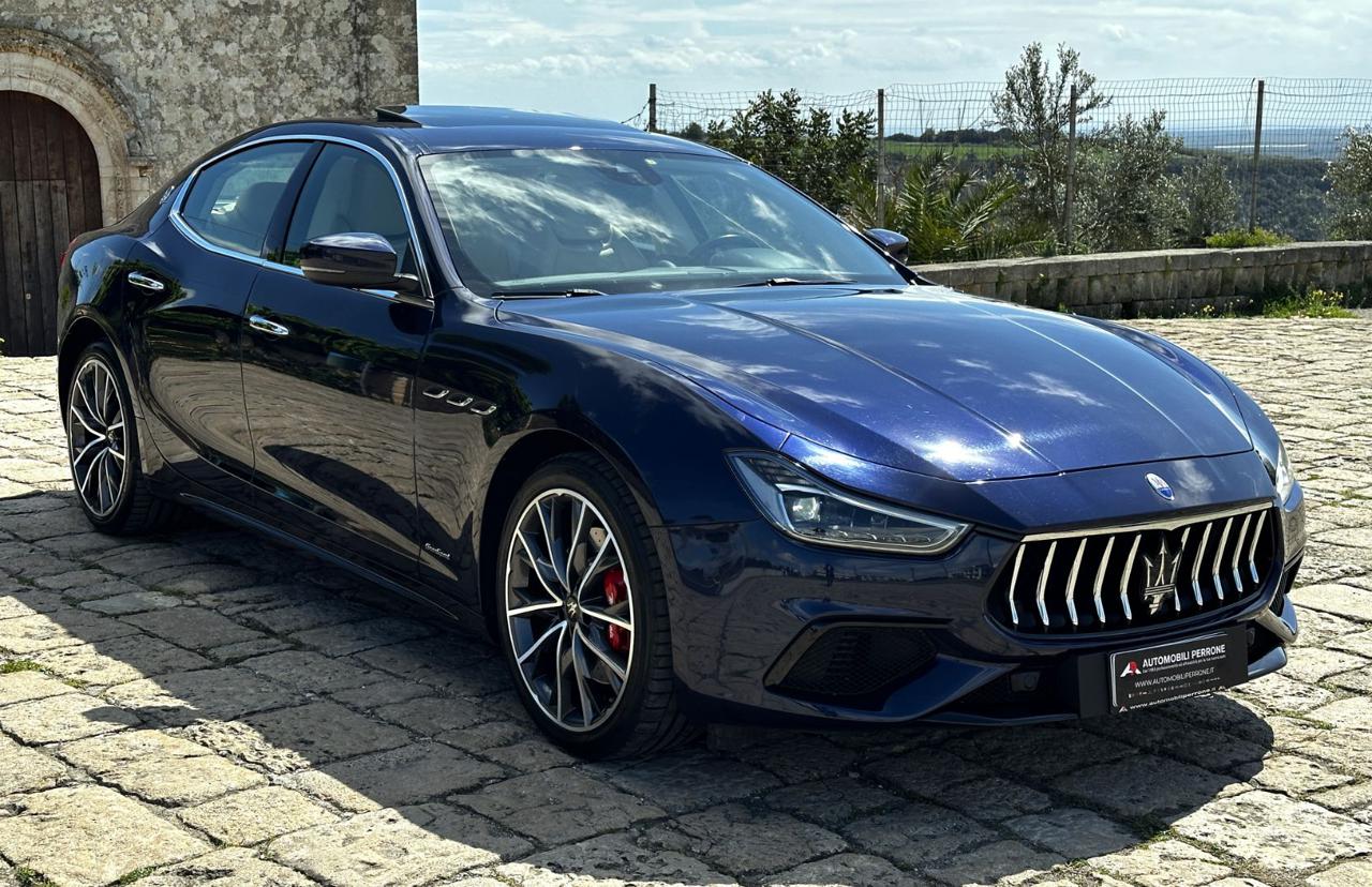 MASERATI Ghibli V6 Diesel 250cv GranSport (Tetto/APP/Navi/Led) - 37