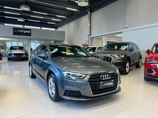 AUDI A3 Grigio metallizzato
