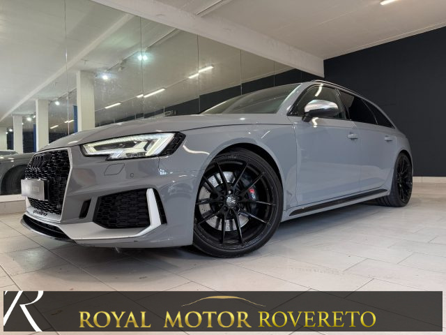 AUDI RS4 Grigio metallizzato