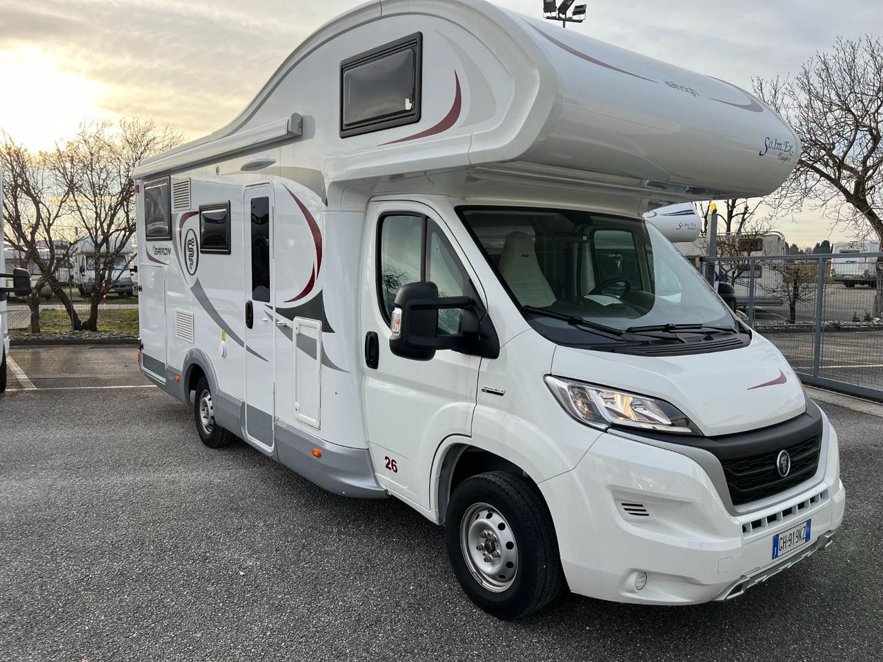 Camper mansardato, Elnagh