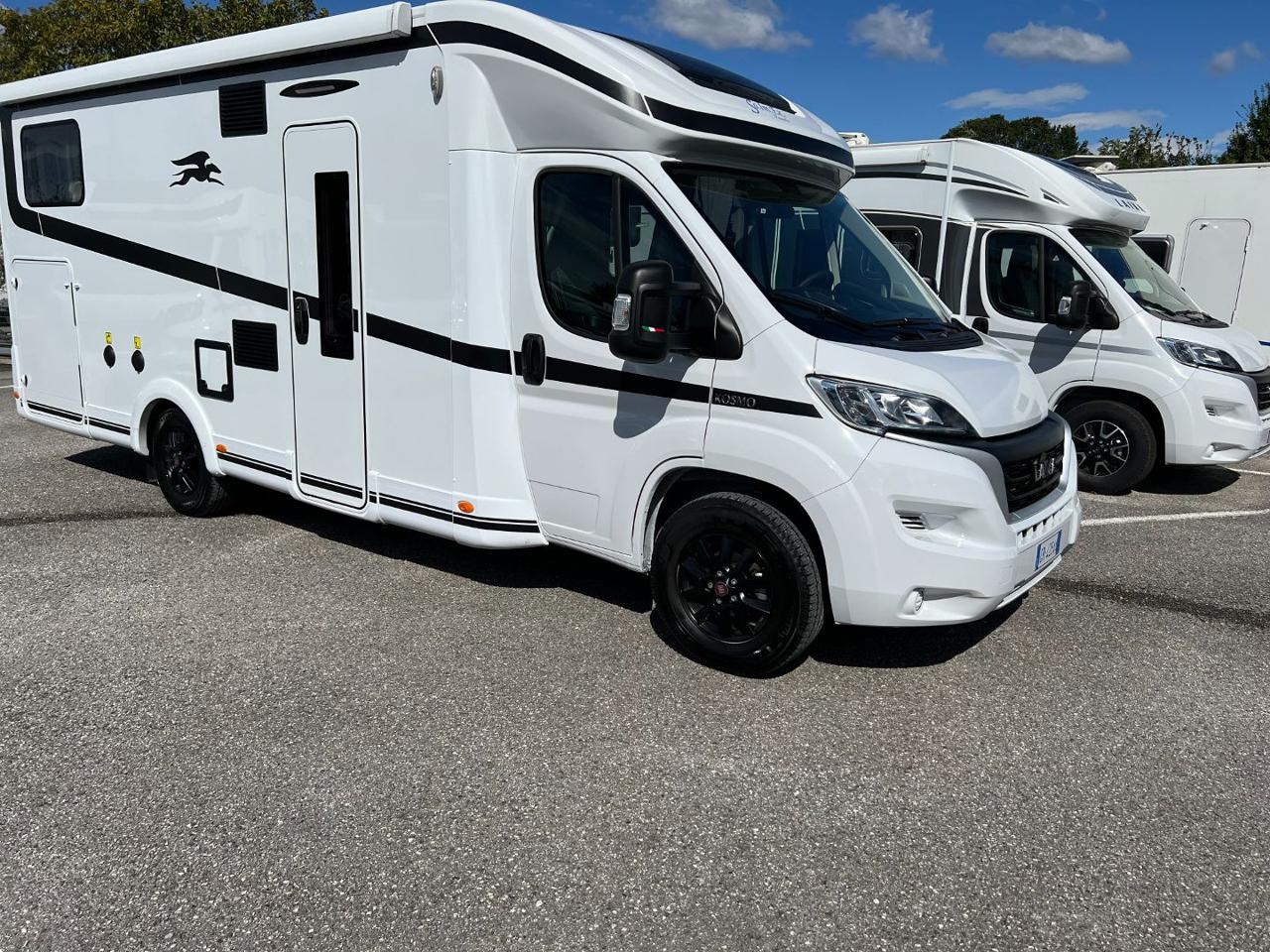 Camper semintegrale, Laika