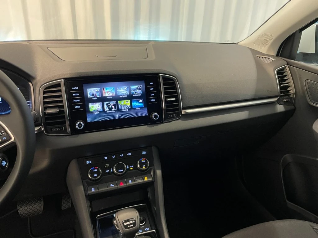 SKODA Karoq 2.0 TDI 4x4 DSG Ambition LED ACC Camera Navi - 8