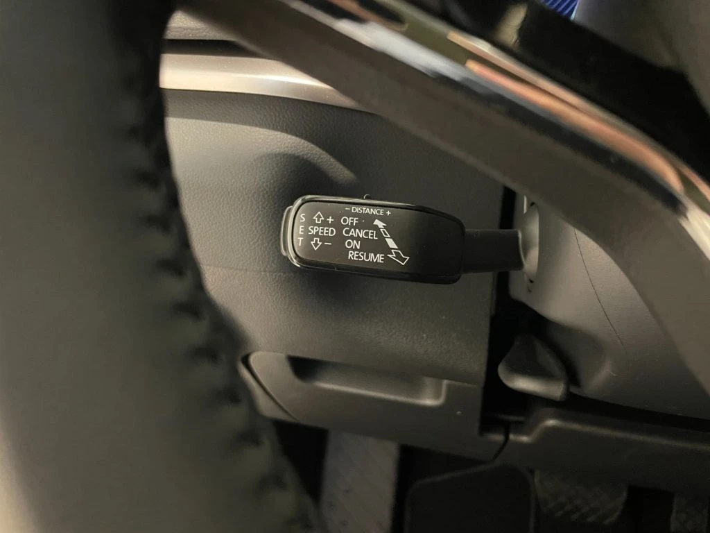 SKODA Karoq 2.0 TDI 4x4 DSG Ambition LED ACC Camera Navi - 11