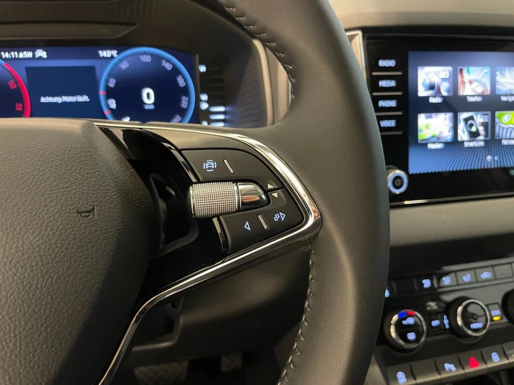 SKODA Karoq 2.0 TDI 4x4 DSG Ambition LED ACC Camera Navi - 13