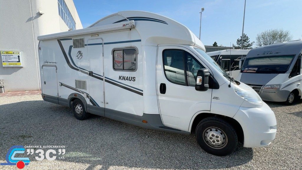 Camper semintegrale, Knaus