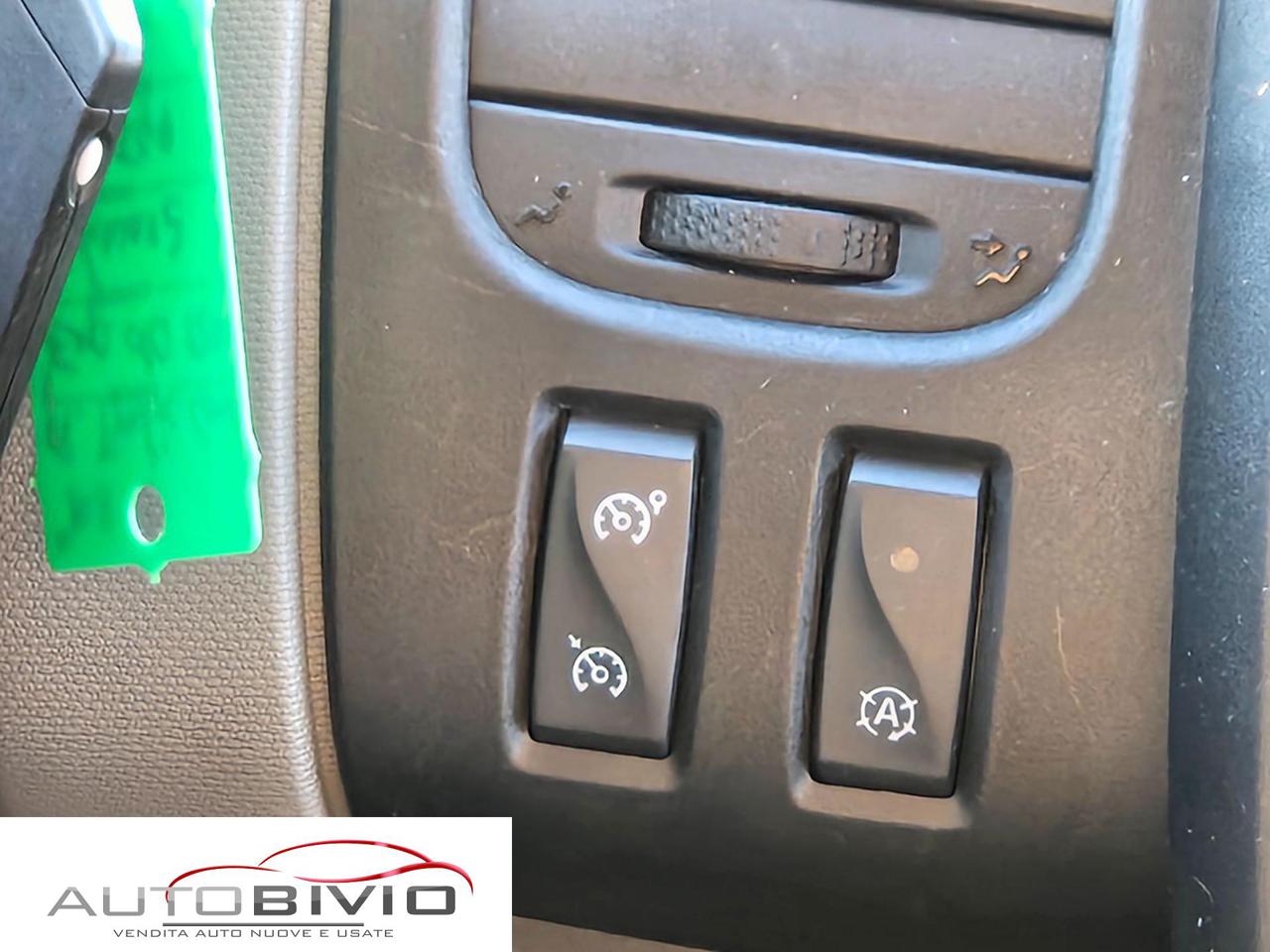 RENAULT Trafic T27 1.6 dCi 120CV S&S PL-TN Zen - 25