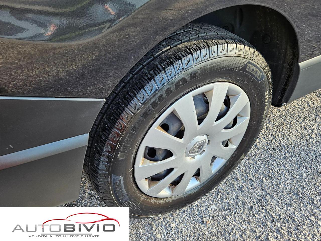 RENAULT Trafic T27 1.6 dCi 120CV S&S PL-TN Zen - 18