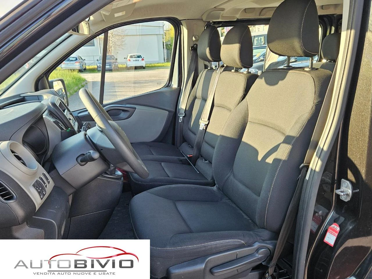 RENAULT Trafic T27 1.6 dCi 120CV S&S PL-TN Zen - 9