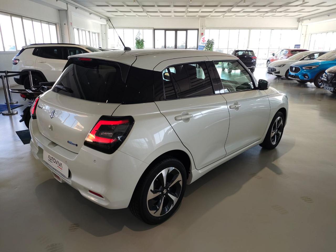 SUZUKI Swift 1.2 Hybrid CVT Top - 4